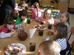 6 latkinaszkolnejstołowce